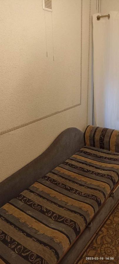 Hotel Kambario Nuoma Namelyje à Kaunas Extérieur photo